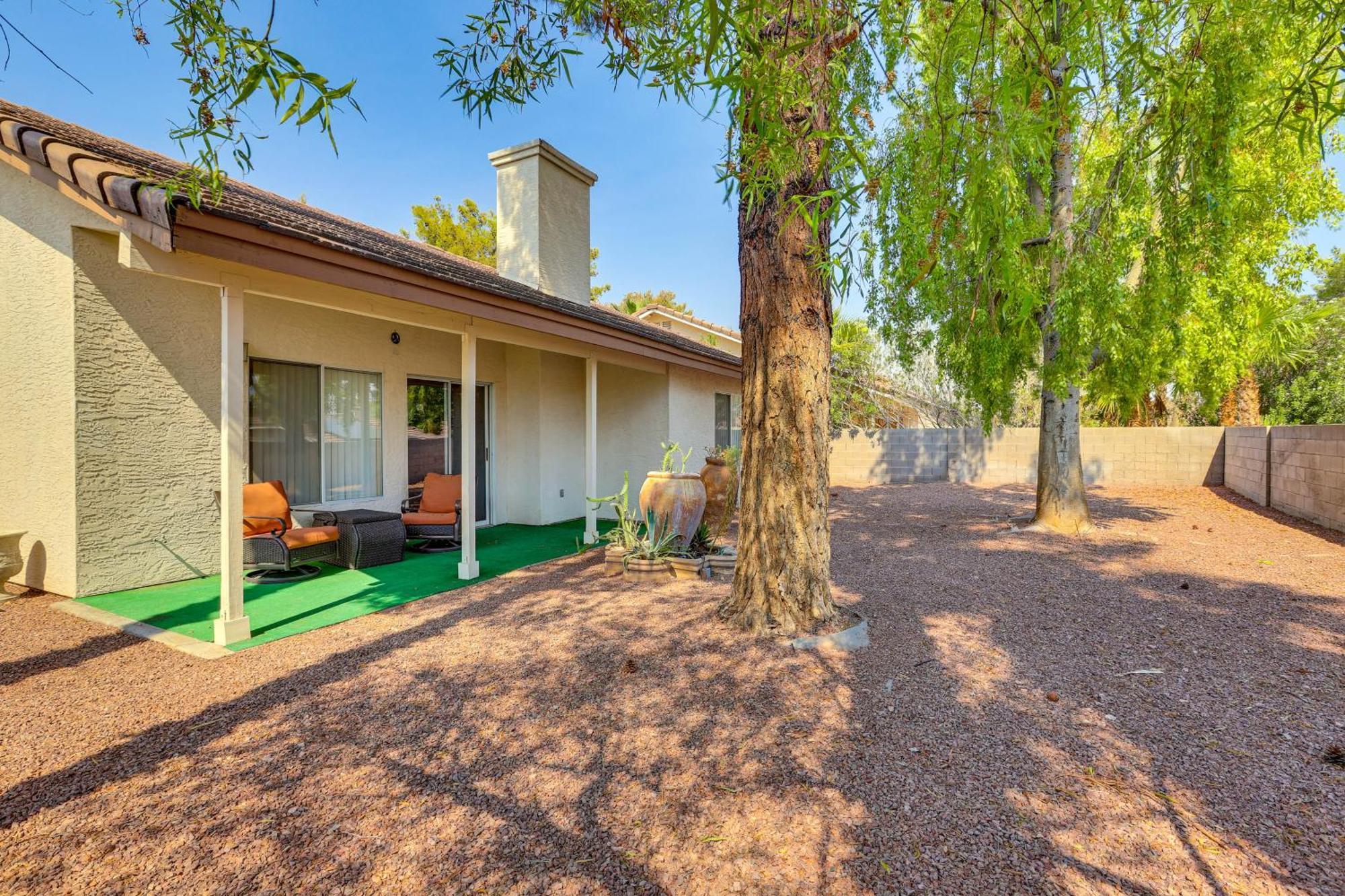 Holiday home Furnished Patio, Fenced Yard In Green Valley *
